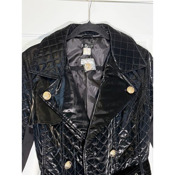 Quilted Buckle Detail Coat NWOT - Picture 3 of 4